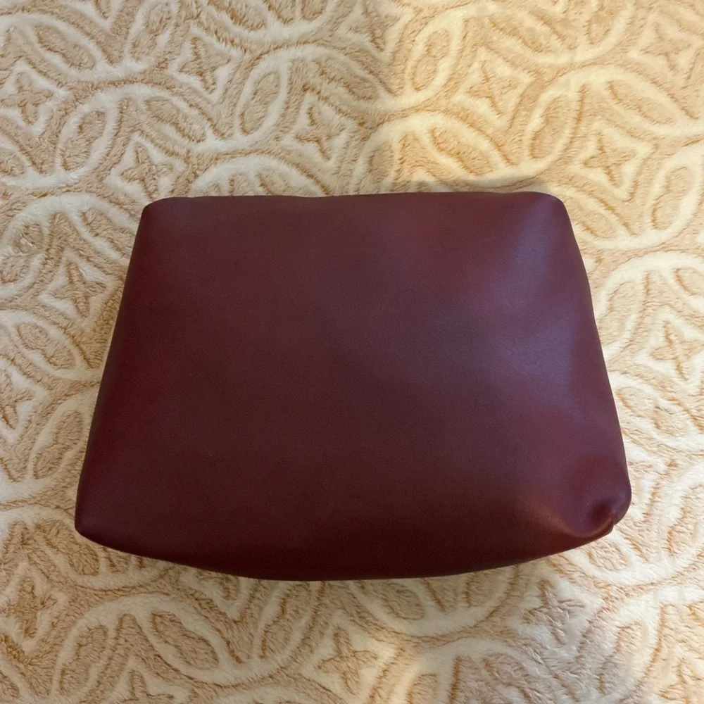 Steve Madden Burgundy Zip Pouch / Clutch – Gold Hardware